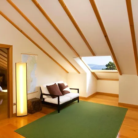 Sleeps 10 Pool Wifi * Montalvo