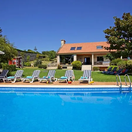 Sleeps 10 Pool Wifi * Montalvo
