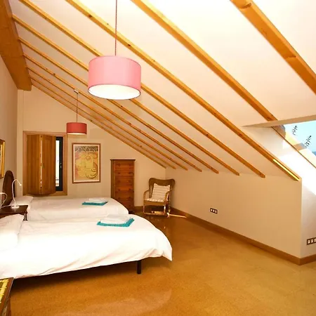Sleeps 10 Pool Wifi Montalvo